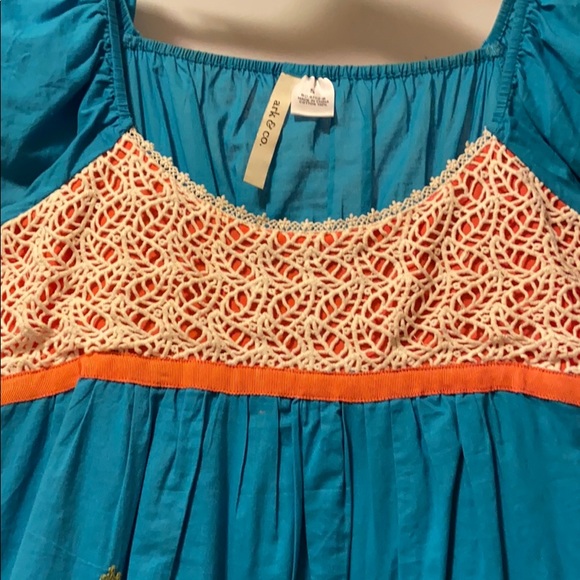 Boutique Dress with Adorable Embroidery - Picture 3 of 5